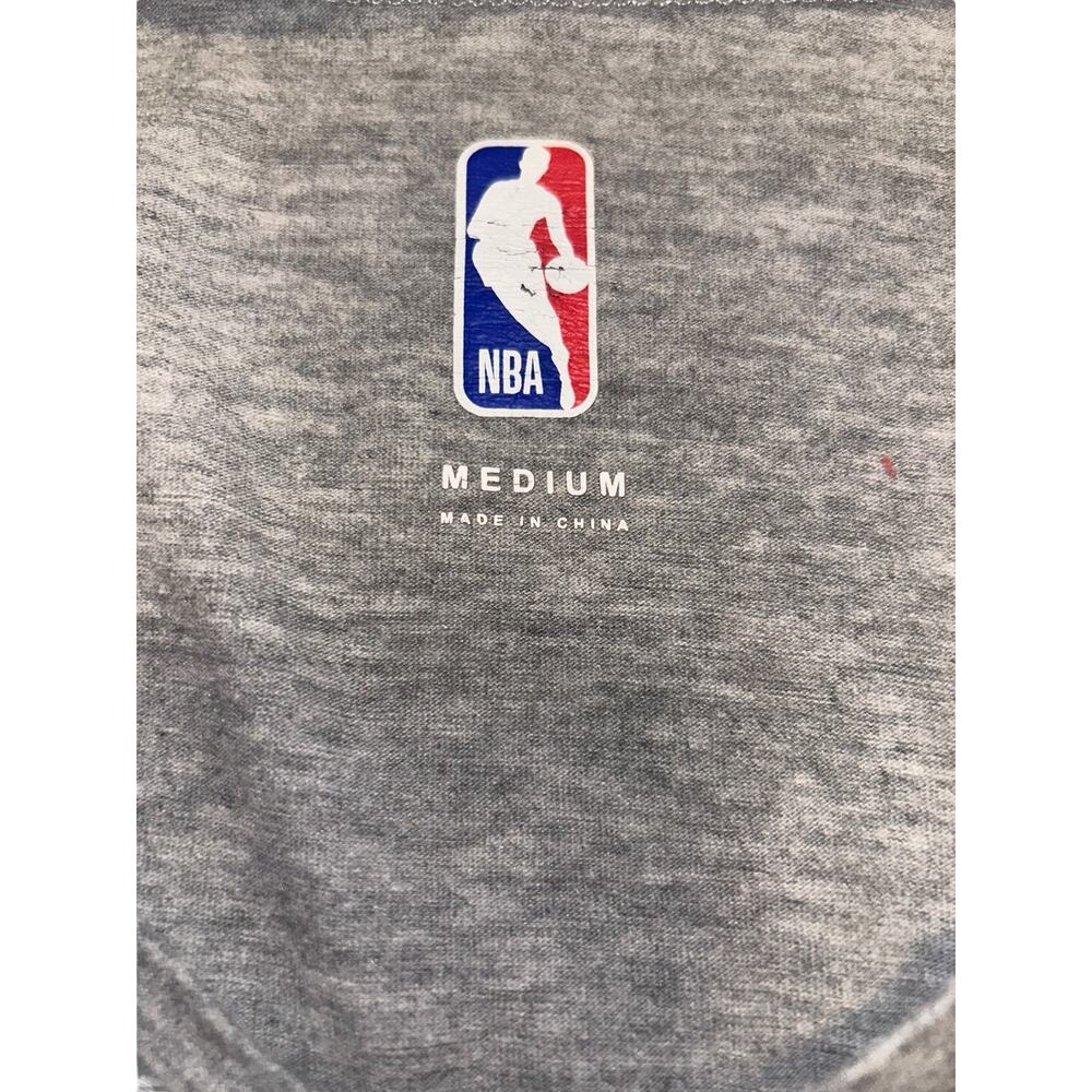 San Antonio Spurs NBA V-Neck Tee for Women Size M - Picture 5 of 5